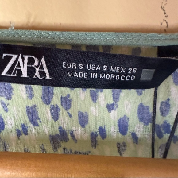 NWT‎ ZARA RUFFLED PRINTED MIDI BLUE GREEN DRESS BLOGGERS SIZE SMALL Cottagecore - Picture 2 of 8